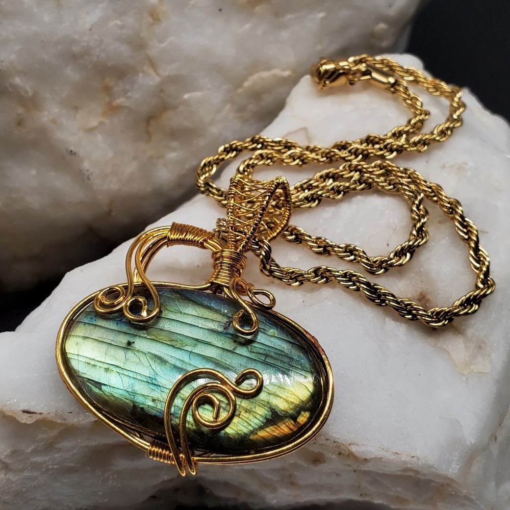 Genuine Labradorite Large Cabochon Pendant 14K Gold Plated Premium Rope